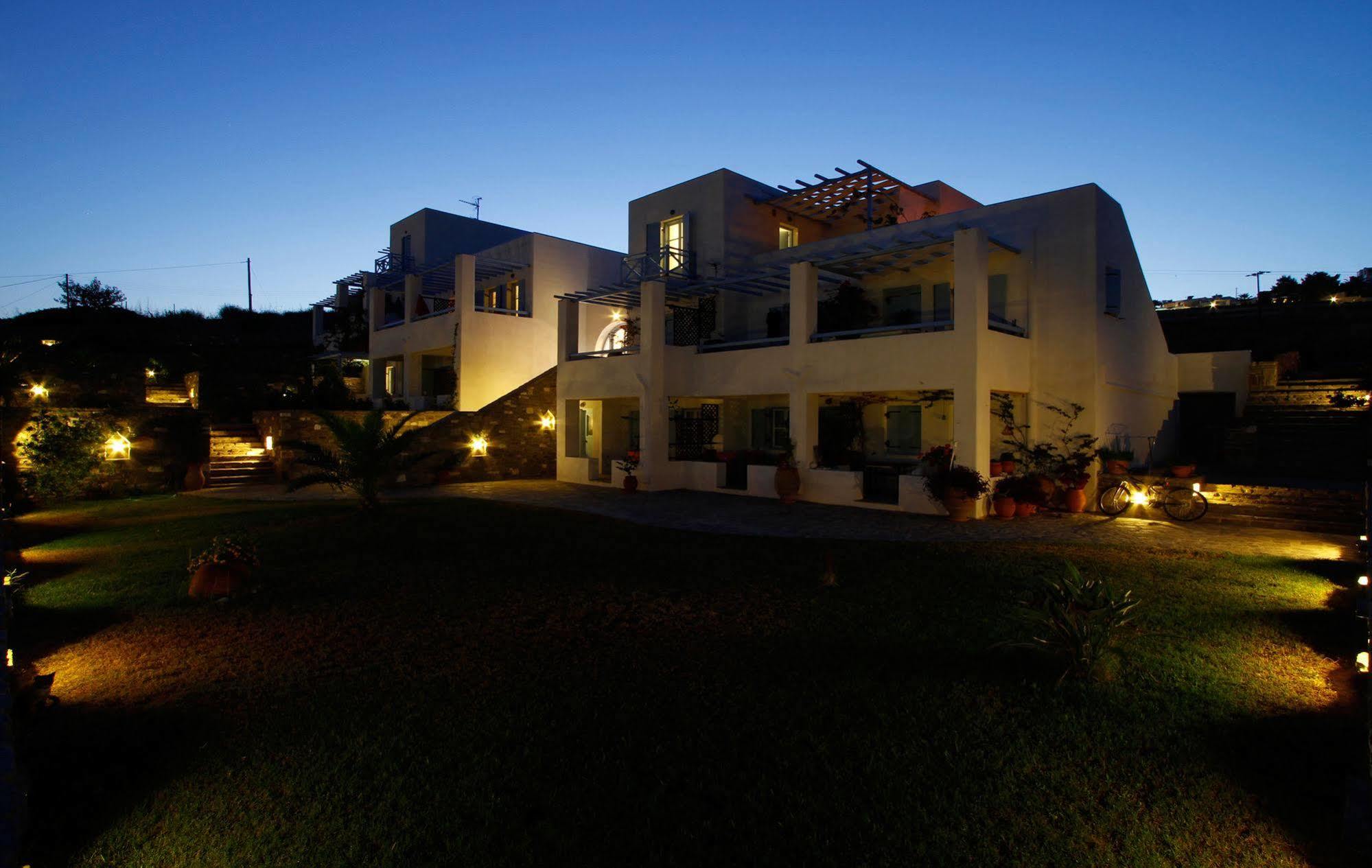 Paros Paradise Apartments Buitenkant foto